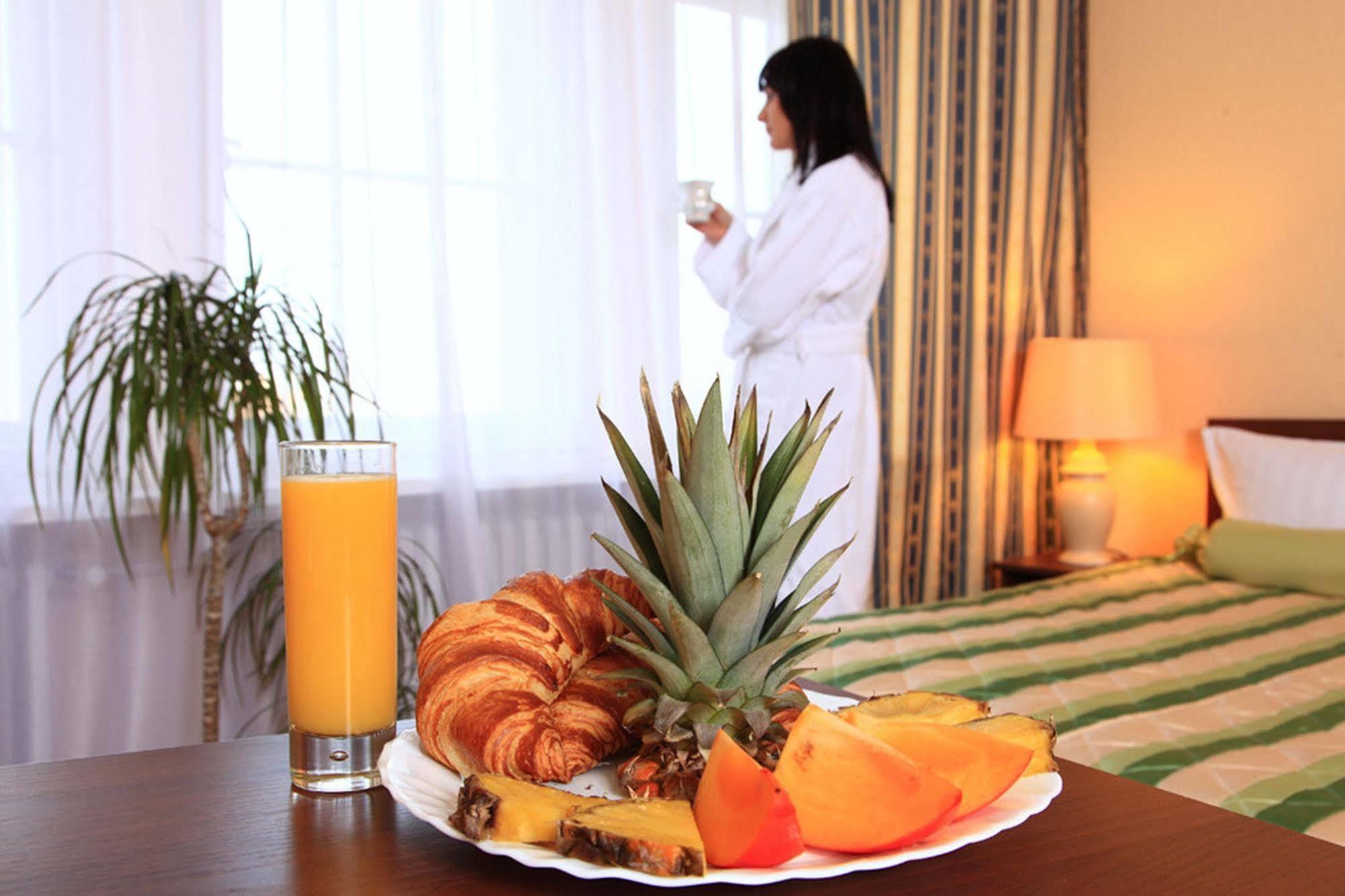 Hotel Central Inn Am Hauptbahnhof Pension เบอร์ลิน ภายนอก รูปภาพ