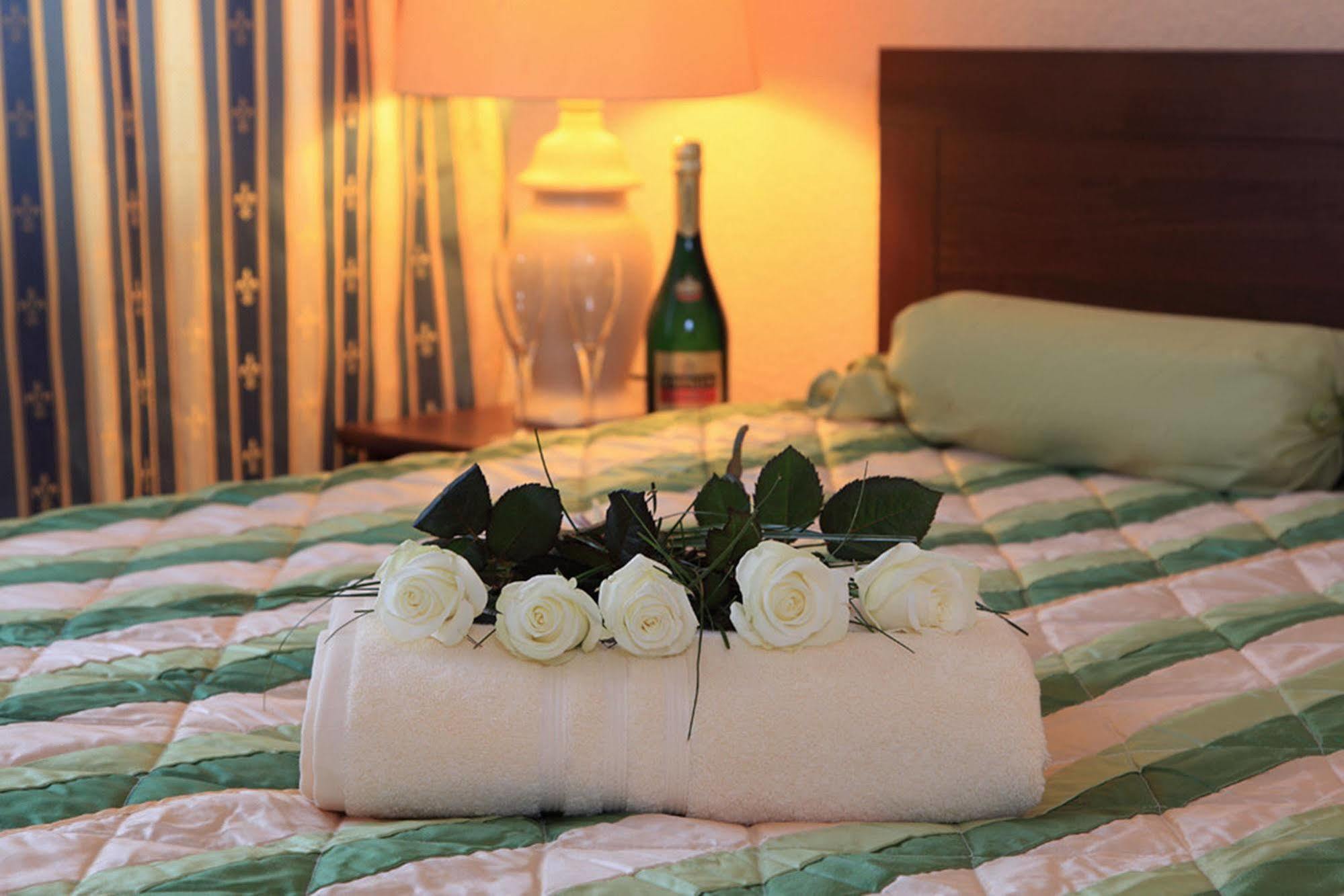 Hotel Central Inn Am Hauptbahnhof Pension เบอร์ลิน ภายนอก รูปภาพ